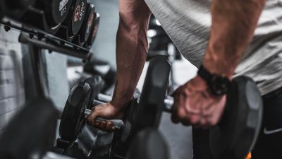 برنامه بدنسازی 3 روز در هفته: چرا از 5 روز مؤثرتر است